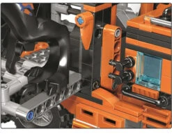 Dinosaurier Spielzeug Set Mit Truck, Dino, Motorrad Und Pflanze (551 Teile) -Dinosaurier-Spielzeug product image 1530010676