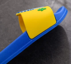 Slipper Latschen Für Kinder Mit Süßen Dino Motiv -Dinosaurier-Spielzeug product image 1605004129