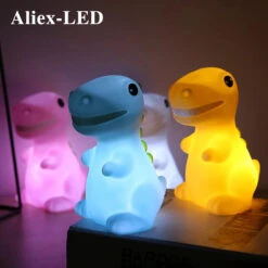 Nachtlicht Im Dino Saurier Look. Verschiedene Farben