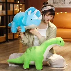 Witzige Dino Kuscheltiere Im Comic Cartoon Look: Langhals Dino, T-Rex Oder Triceratops -Dinosaurier-Spielzeug product image 1781743490